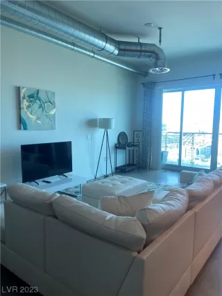 Photo #4: 2545205 Listing 