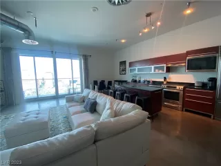 Photo #5: 2545205 Listing 