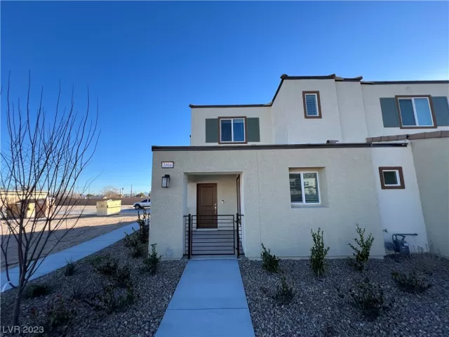 MLS: 2545224 Condo For Sale