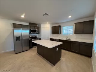 Photo #5: 2545224 Listing 