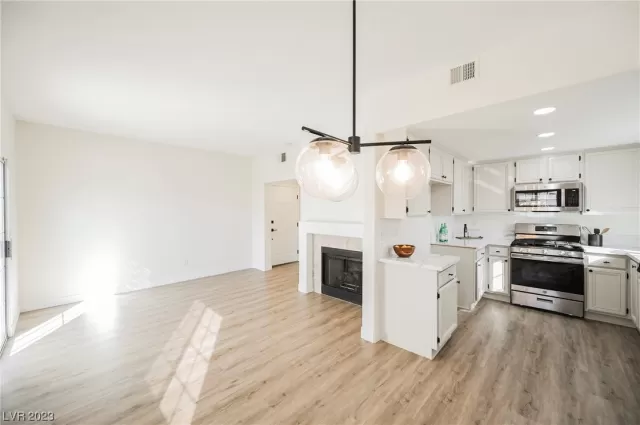 MLS: 2545230 Condo For Sale