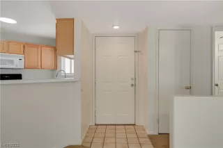 Photo #6: 2545241 Listing 