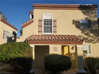 Photo #1: 2545287 Listing