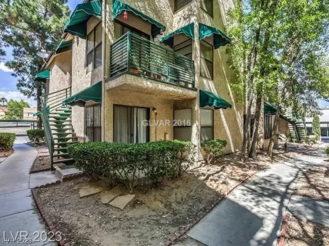 MLS: 2545291 Condo For Sale