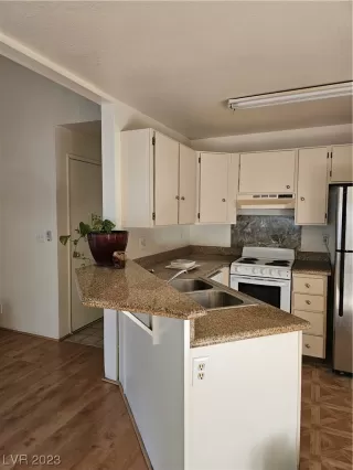 Photo #4: 2545291 Listing 