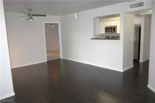 Photo #5: 2545357 Listing 