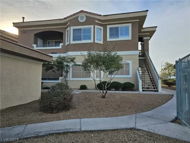 MLS: 2545372 Condo For Sale