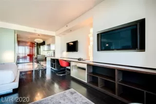 Photo #5: 2545413 Listing