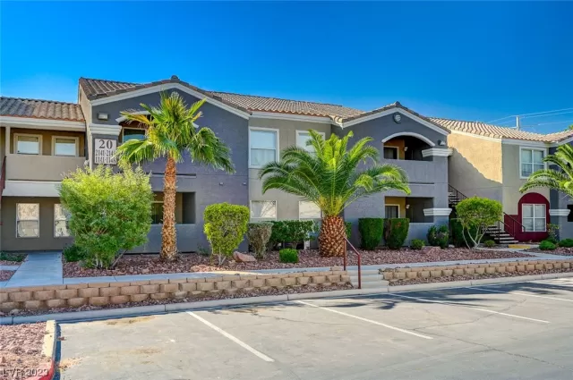 MLS: 2545420 Condo For Sale