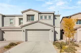 Photo #3: 2545421 Listing