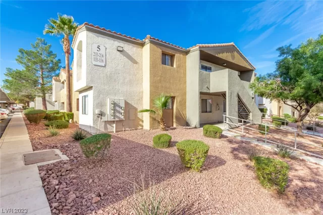 MLS: 2545477 Condo For Sale