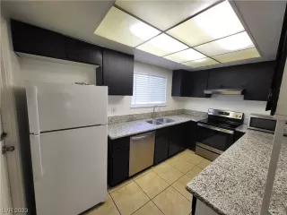 Photo #1: 2545480 Listing 