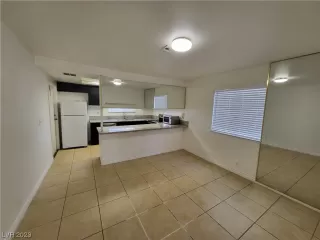 Photo #2: 2545480 Listing 