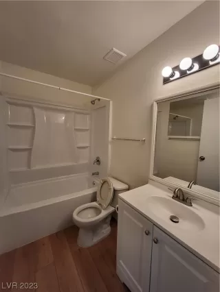 Photo #6: 2545480 Listing 