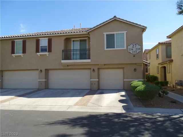 MLS: 2545489 Condo For Sale