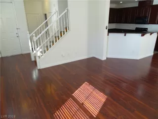 Photo #6: 2545489 Listing 