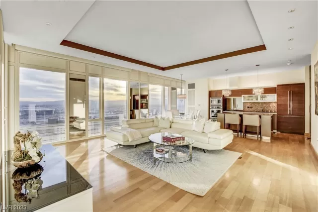 MLS: 2545529 Condo For Sale