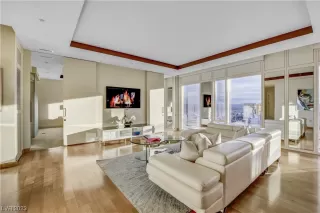 Photo #4: 2545529 Listing 