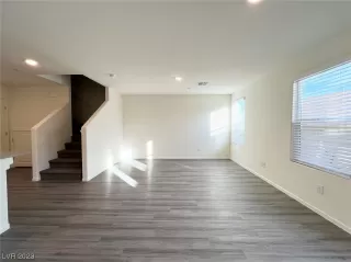 Photo #1: 2545551 Listing 