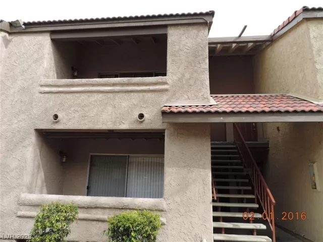 MLS: 2545589 Condo For Sale