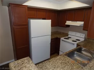 Photo #3: 2545589 Listing 