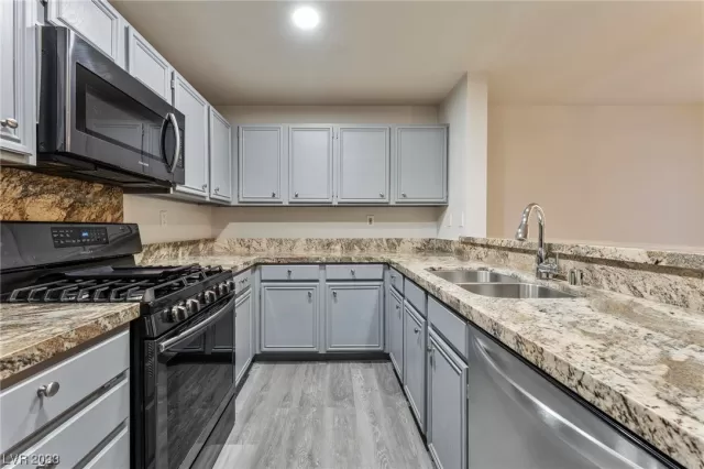 MLS: 2545623 Condo For Sale