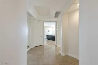 Photo #2: 2545640 Listing 