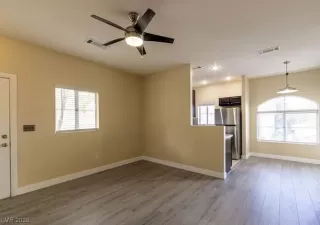 Photo #1: 2545651 Listing