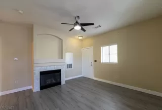 Photo #4: 2545651 Listing