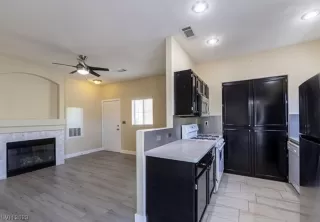 Photo #6: 2545651 Listing