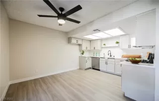 Photo #1: 2545658 Listing