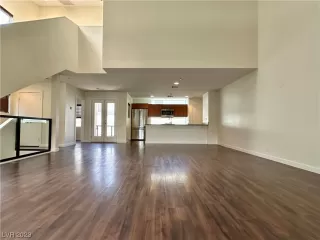 Photo #3: 2545665 Listing