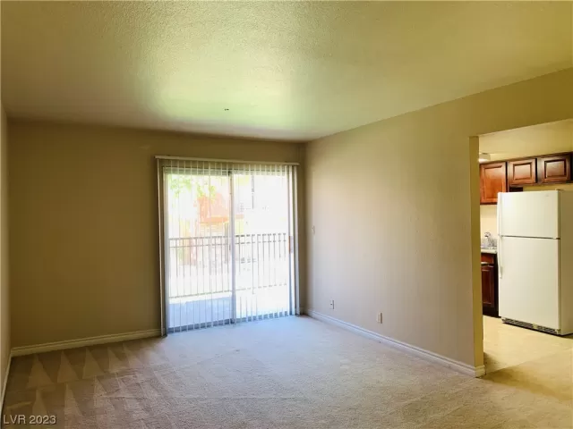 MLS: 2545681 Condo For Sale