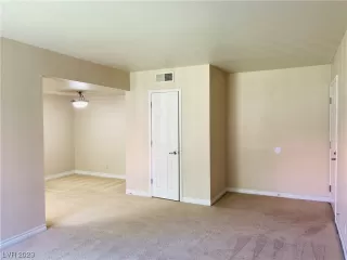 Photo #1: 2545681 Listing