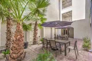 Photo #4: 2545707 Listing 