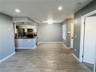 Photo #1: 2545723 Listing