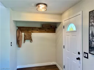 Photo #6: 2545724 Listing