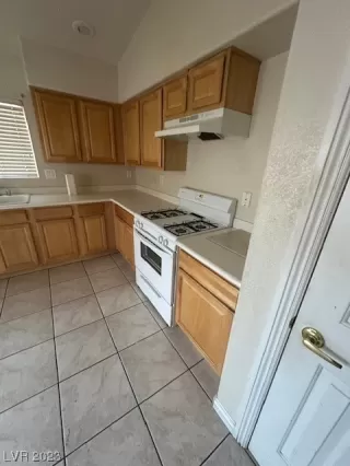 Photo #2: 2545750 Listing 