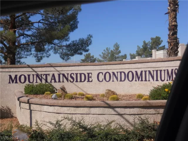 MLS: 2545794 Condo For Sale