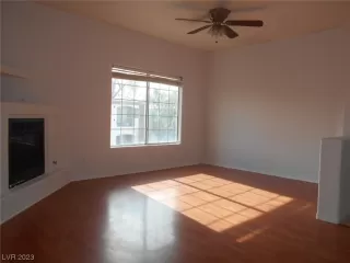 Photo #1: 2545821 Listing