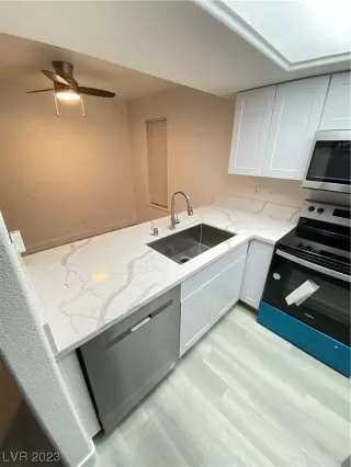 Photo #6: 2545827 Listing 