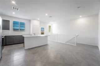 Photo #3: 2545832 Listing 