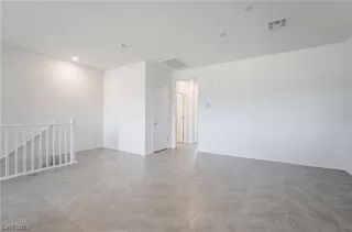 Photo #6: 2545832 Listing 