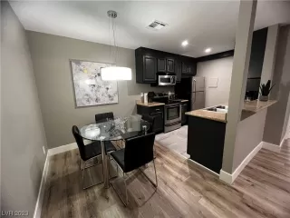 Photo #2: 2545844 Listing