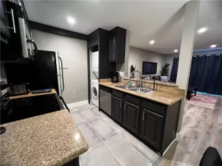 Photo #3: 2545844 Listing