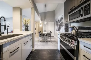 Photo #6: 2545869 Listing 