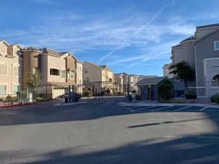 Photo #4: 2545879 Listing 