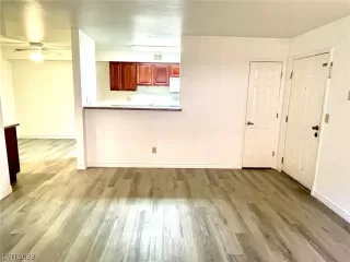 Photo #2: 2545891 Listing 