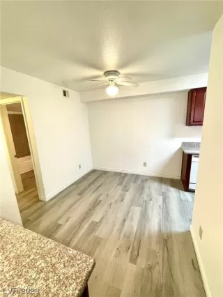 Photo #6: 2545891 Listing 