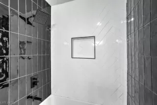 Photo #5: 2545894 Listing